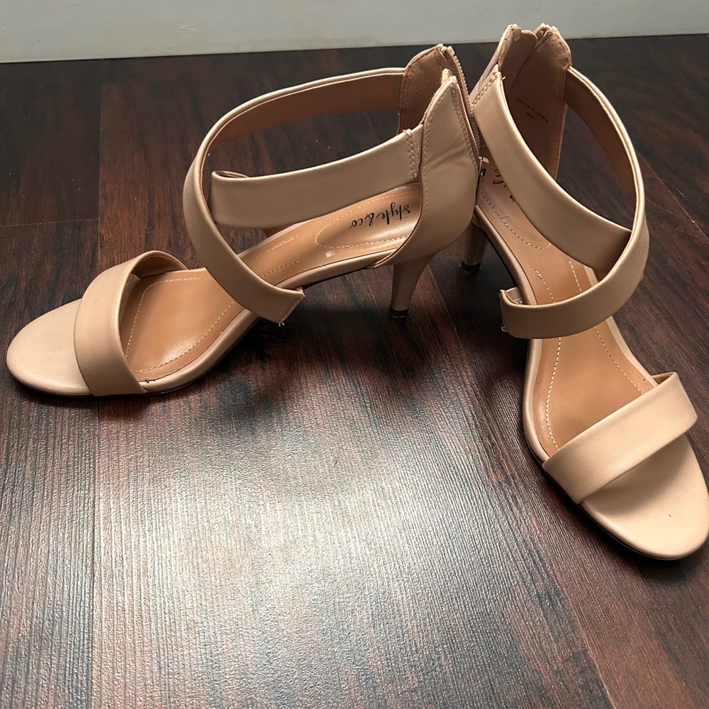 Style & Co - Size 9